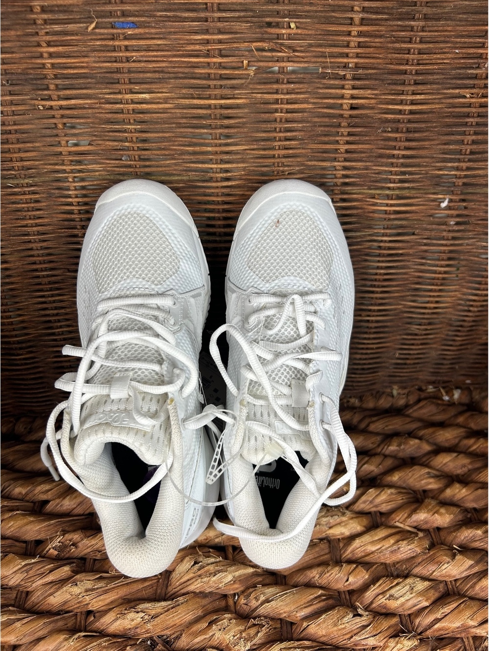 Wilson white tennis shoes